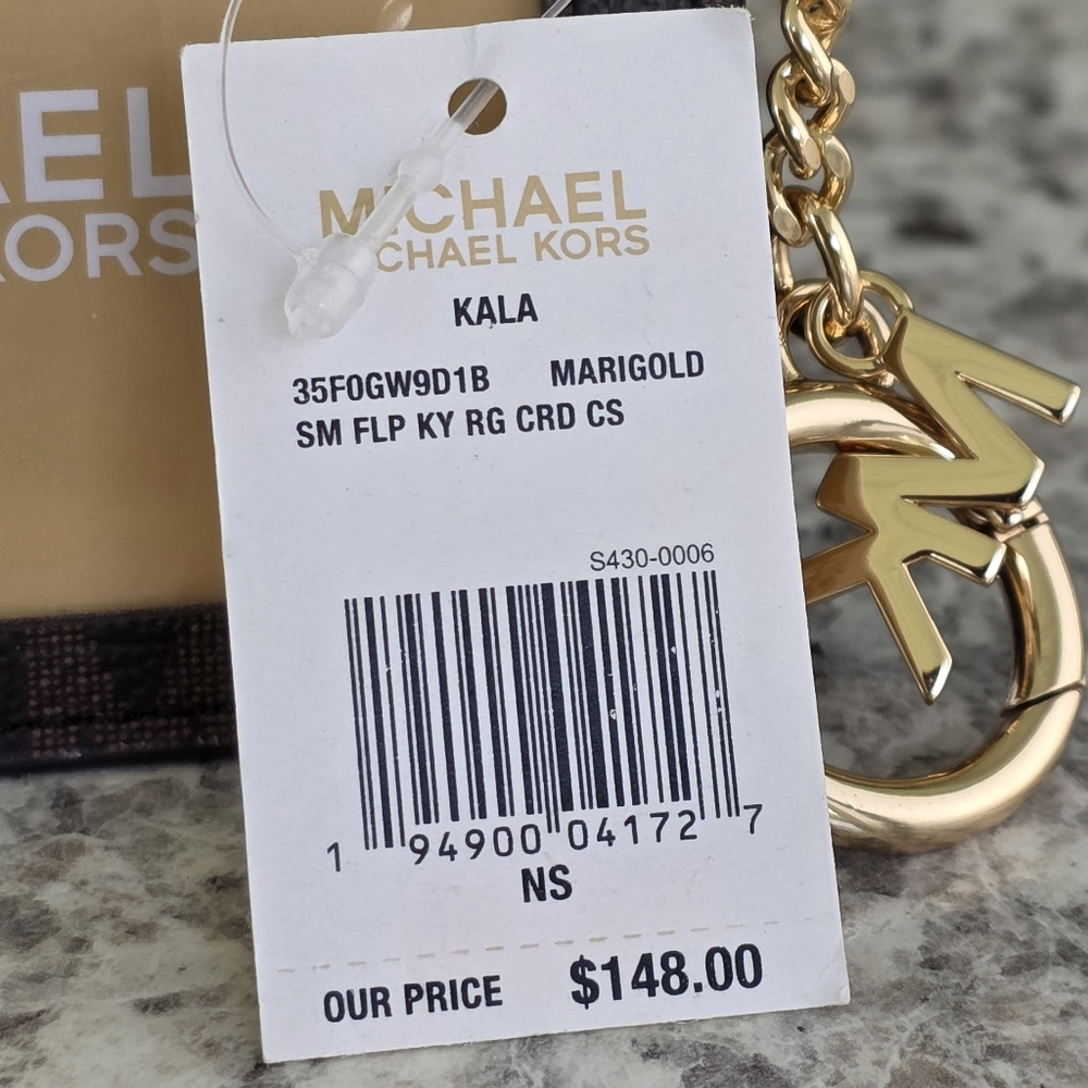 Michael Kors Kala Small Key Ring Card Wallet - Picture 5 of 6
